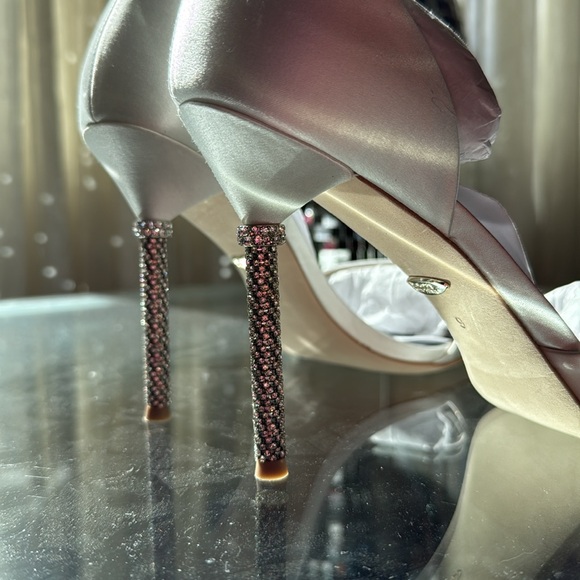 OZARA II - CRYSTAL HEEL POINTED TOE BRIDAL PUMP - WHITE - Picture 15 of 15